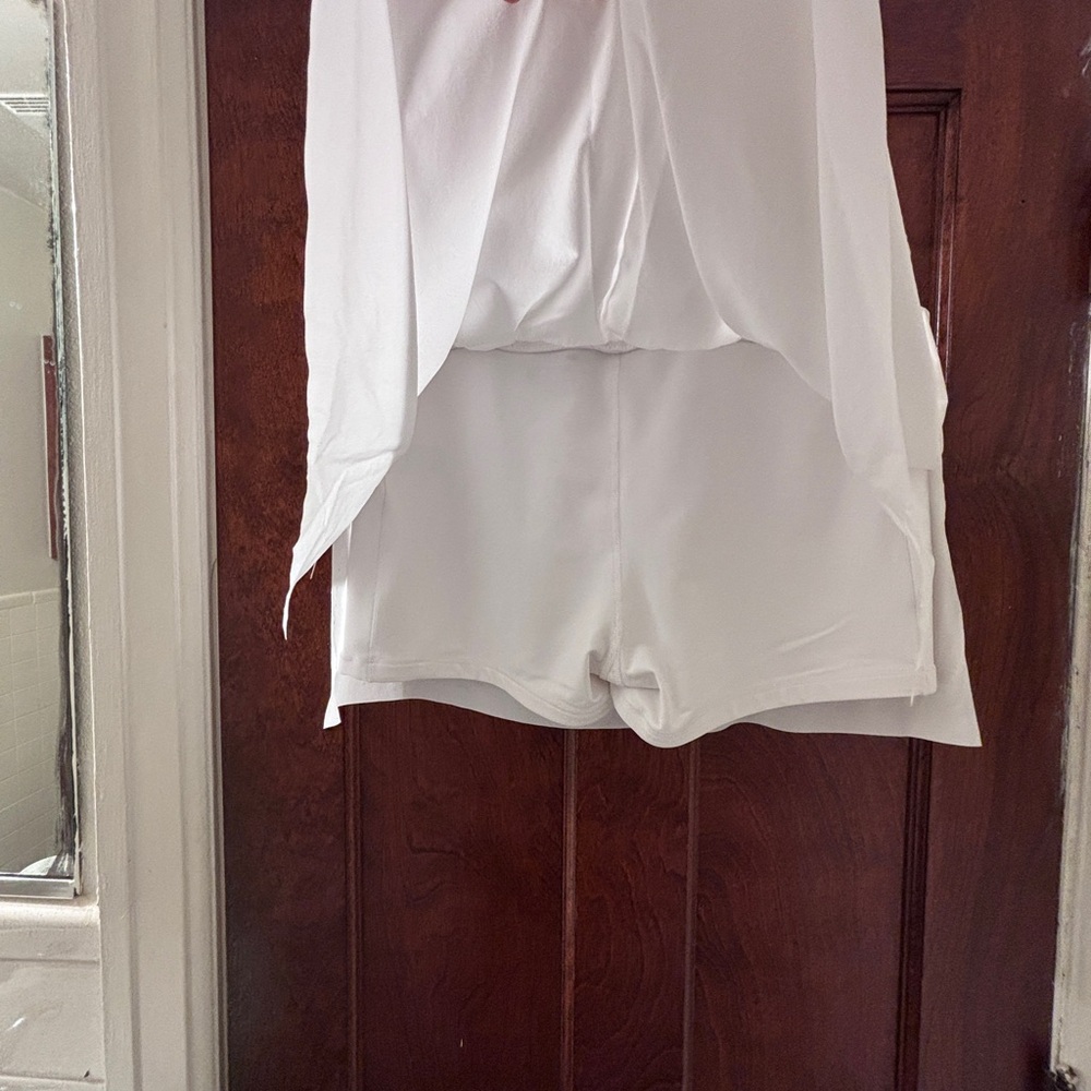 NWT Athleta Sz L Fast Route Mid Rise 13" Run Skort in White, Reflective Glintz - Picture 12 of 12